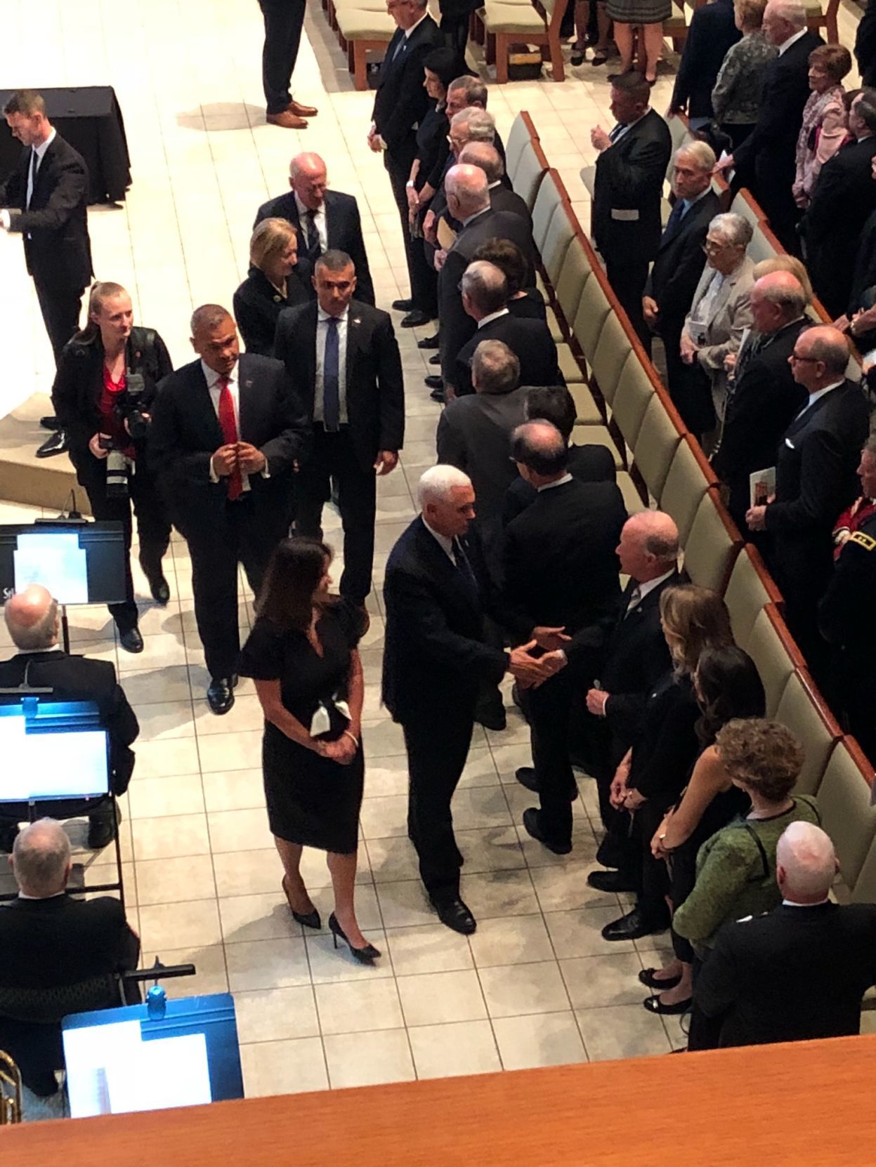 Sen. Lugar proclaimed 'an American statesman' at funeral service